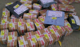 打开快递包裹的正确方法（快递怎么打开）