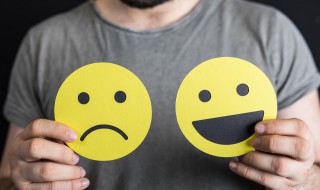 讽刺小人的句子 讽刺小人的句子发朋友圈