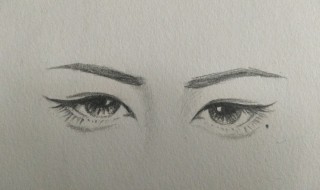桃花眼是什么样的（单眼皮的桃花眼是什么样的）