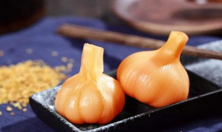 吃生蒜有什么好处坏处 晚上吃生蒜有什么好处坏处