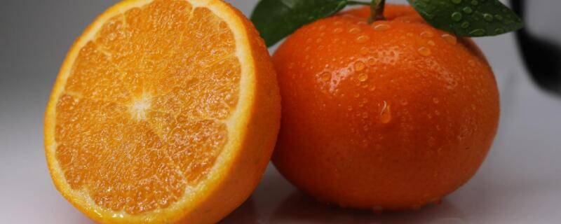 沃柑怎么剥皮 沃柑怎么剥皮放一会儿水就出来了