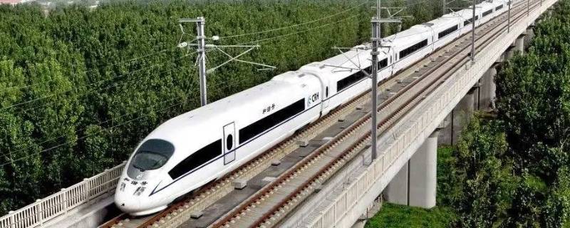 动车是不是就是火车（动车是不是火车的意思）