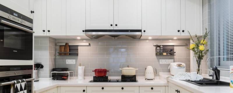 厨房里面有什么（厨房里面有什么王牌对王牌）