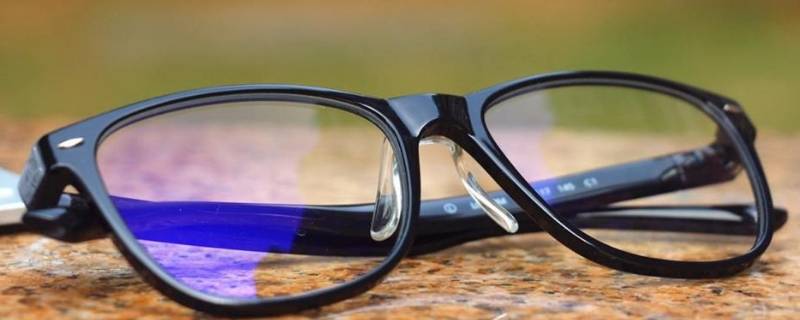 防蓝光的镜片和普通的有什么区别 防蓝光的镜片和普通的有什么区别图片