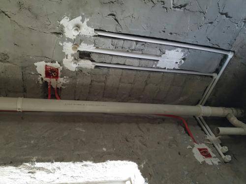 天气冷水管爆裂什么原因 天气冷水管爆裂什么原因造成的