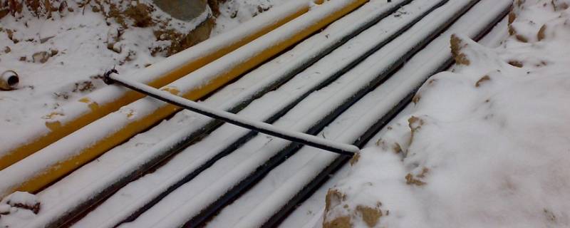 冬天室外水管冻住了怎么办 冬天水管道冻了怎么办