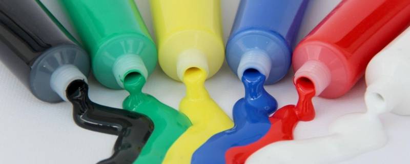 衣服上干掉的丙烯颜料怎么洗掉（衣服弄了丙烯颜料怎么洗掉）