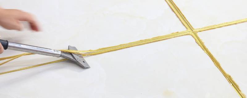 衣服上凝固的美缝剂怎么去掉（美缝剂粘衣服上固化了）