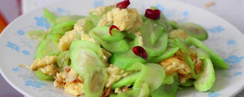 丝瓜可以和鸡蛋一起吃吗（丝瓜可以鸡蛋一起吃吗?）
