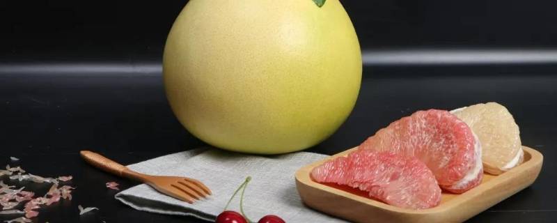 柚子里面有水是坏了吗（柚子里面有水是坏了吗图片）