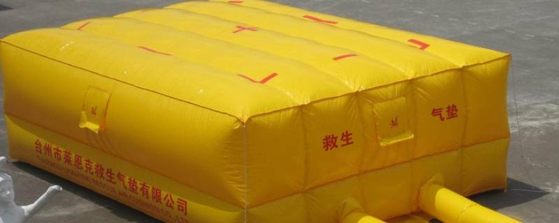 安全气垫15米几楼不能跳（安全气垫15米几楼不能跳下来）