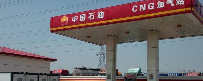 扑灭可燃性气体应用什么灭火器（扑灭可燃性气体火灾）