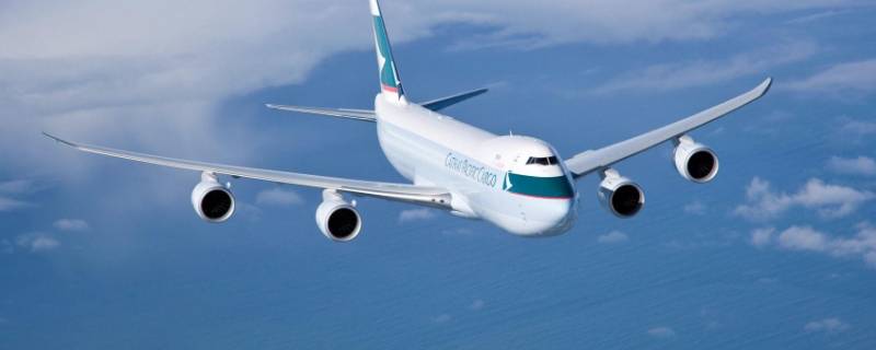 冬天飞机上的温度是多少 冬天飞机上热吗