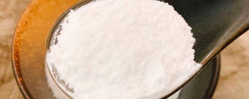 泡打粉能不能用酵母代替（泡打粉可不可以代替酵母粉使用）