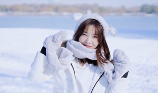 羽绒服怎样清洗干净（羽绒服怎么清洗的干净）