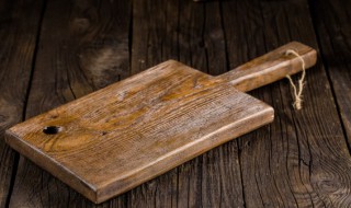 松木菜板脏了怎样清洗干净 木菜板怎么才清洗得干净