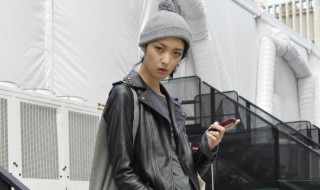 皮风衣可以熨烫吗（皮风衣可以熨烫吗怎么熨）