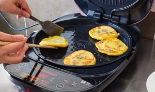 电饼铛第一次使用如何清洗（电饼铛第一次使用如何清洗视频）