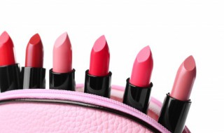 送老婆礼物送什么好（送老婆礼物送什么好一点）