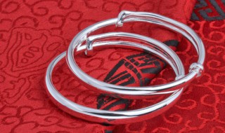 送老婆手镯刻什么字好 送给老婆镯子上刻什么字好