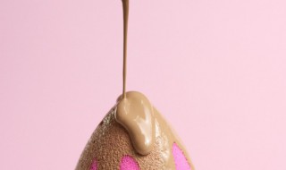 粉底液夏天要放冰箱吗 天气太热粉底液可以放冰箱吗