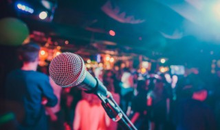 友唱麦克风怎么使用 友唱用的是什么麦克风