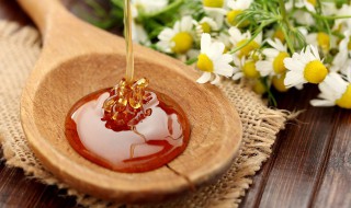 蜂蜜用放冰箱保存吗（蜂蜜用放冰箱保存吗）