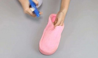 室内拖鞋脏了如何清洗（室内拖鞋脏了如何清洗视频）