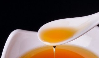 油炸的油脏了怎么处理（炸了东西的油怎样处理）